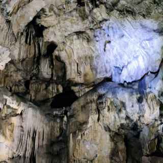 Poole's Cavern