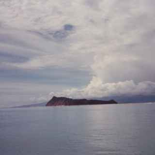 Manono Island