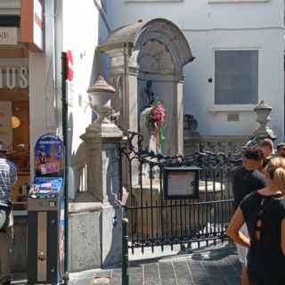 Manneken Pis, Brussels