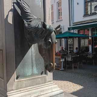 Water fountain, Bruges