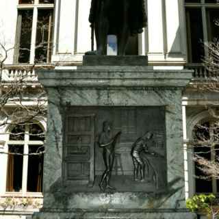 Boston Latin School and Benjamin Franklin Statue