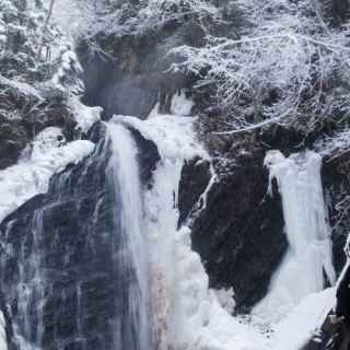 Водопад Гук (Женецкий водопад)