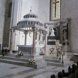 Basilica of Saint Nicolas photo