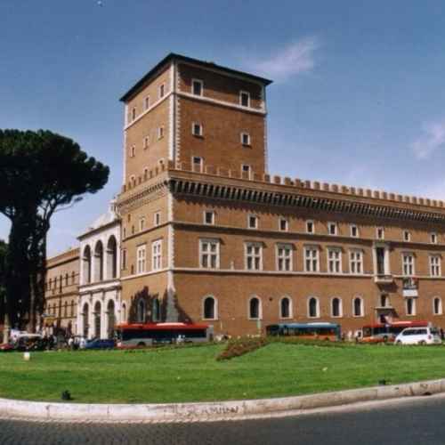 Palazzo Venezia photo