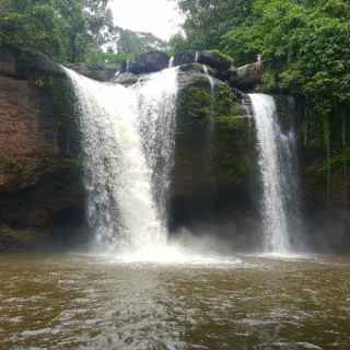 Haew Suwat Waterfall photo