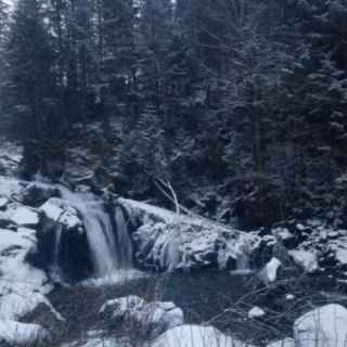 Kamyanka Waterfall