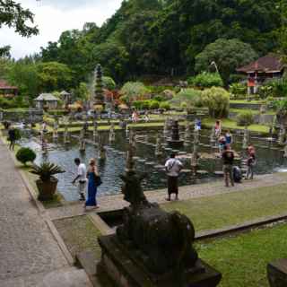 Водный дворец Тирта Гангга (Taman Tirta Gangga)