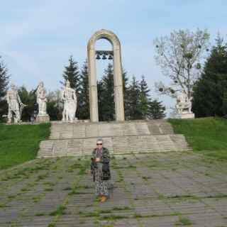 Памятник 900-летию Звенигорода