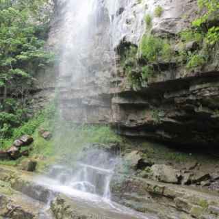 Водопад Такдам
