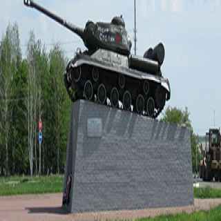 Памятник освободителям Вейделевки - танк ИС-2