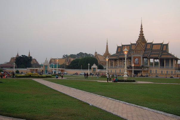Главные храмы Пном Пеня.