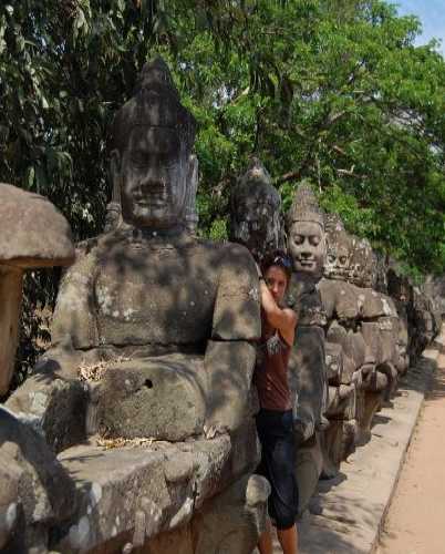 По дороге из городка Сиемрип в Ангкор Ват.