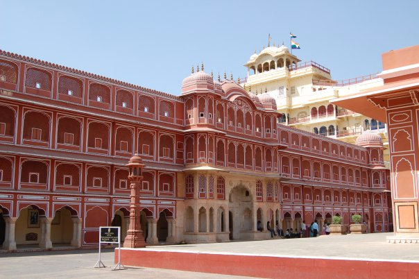 Городской дворец в Джайпуре — индийском городе, на время ставшим для меня вторым домом.