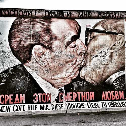 East Side Gallery photo
