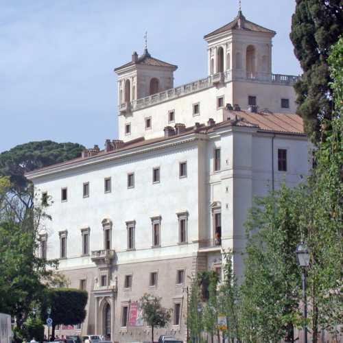 Villa Medici photo