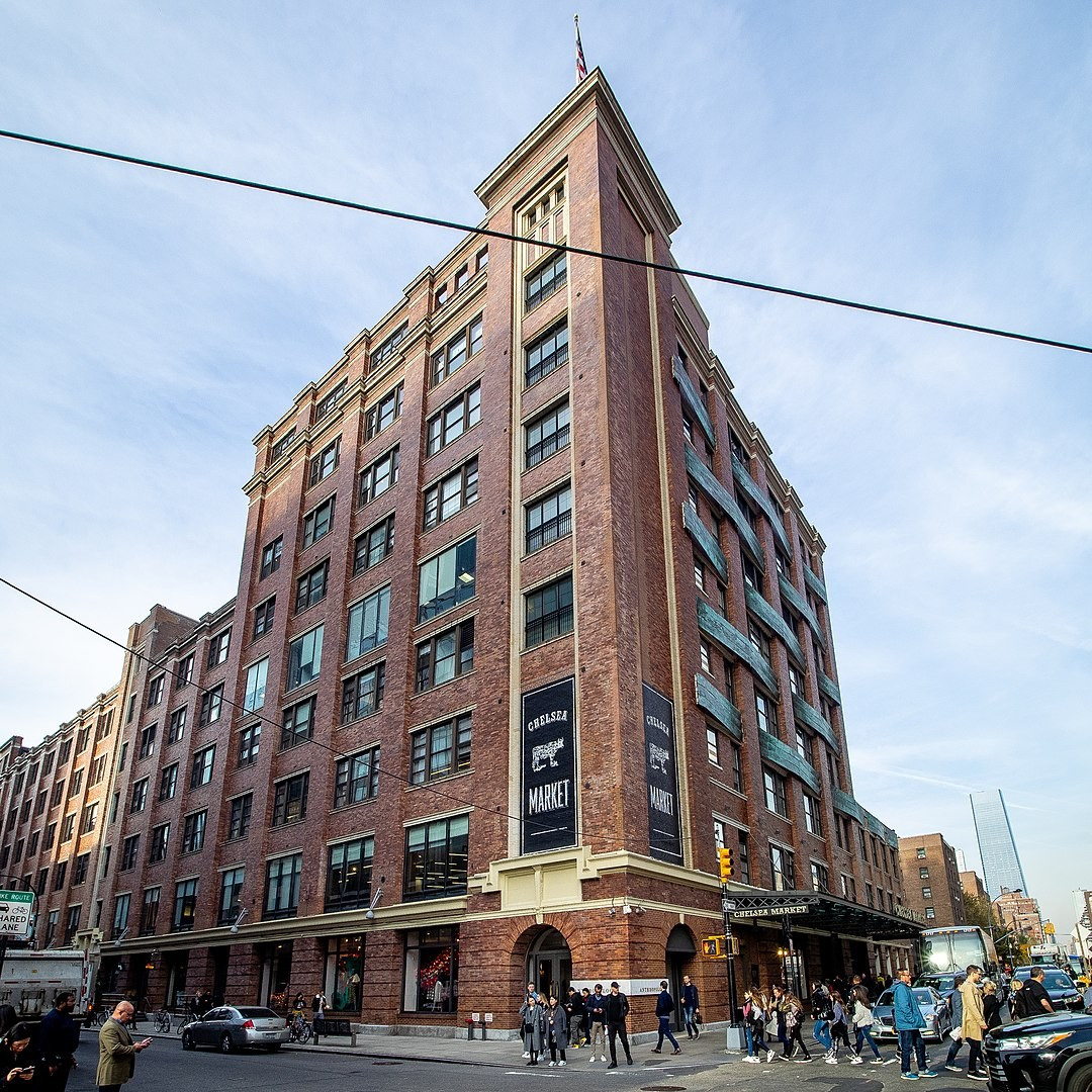 By Ajay Suresh from New York, NY, USA - Chelsea Market, CC BY 2.0, https://commons.wikimedia.org/w/index.php?curid=83878286