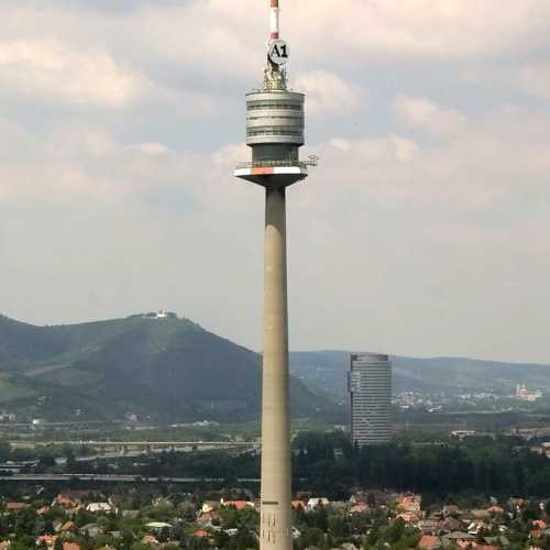 Donauturm photo