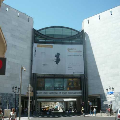 Musée d'art moderne et d'art contemporain