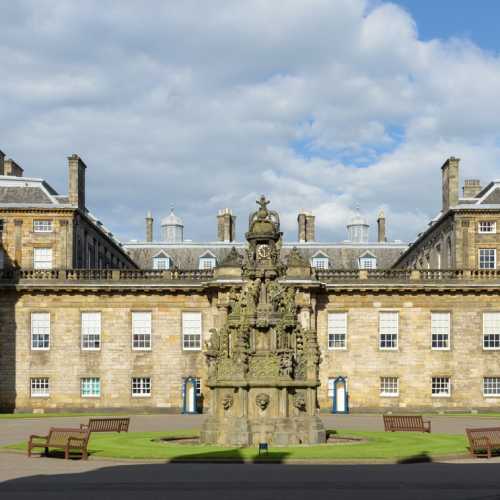 Holyrood Palace photo