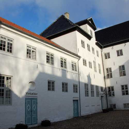 Dragsholm Castle photo