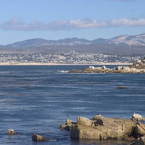 By en:Seano1 - en:South Monterey Bay.jpg, CC BY-SA 3.0, https://commons.wikimedia.org/w/index.php?curid=971186