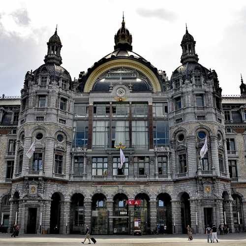 Antwerpen-Centraal photo