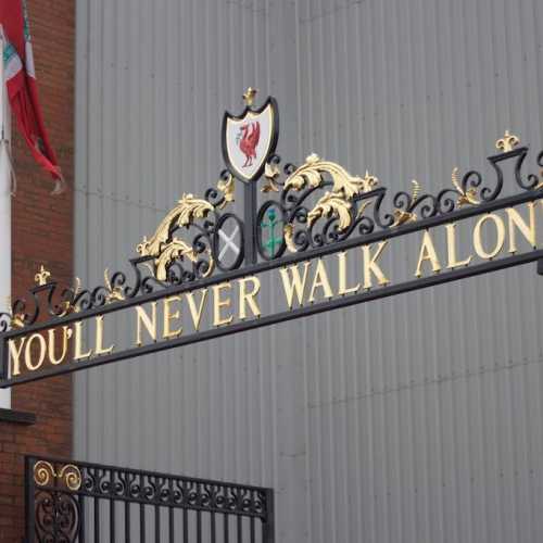 Shankly Gates photo