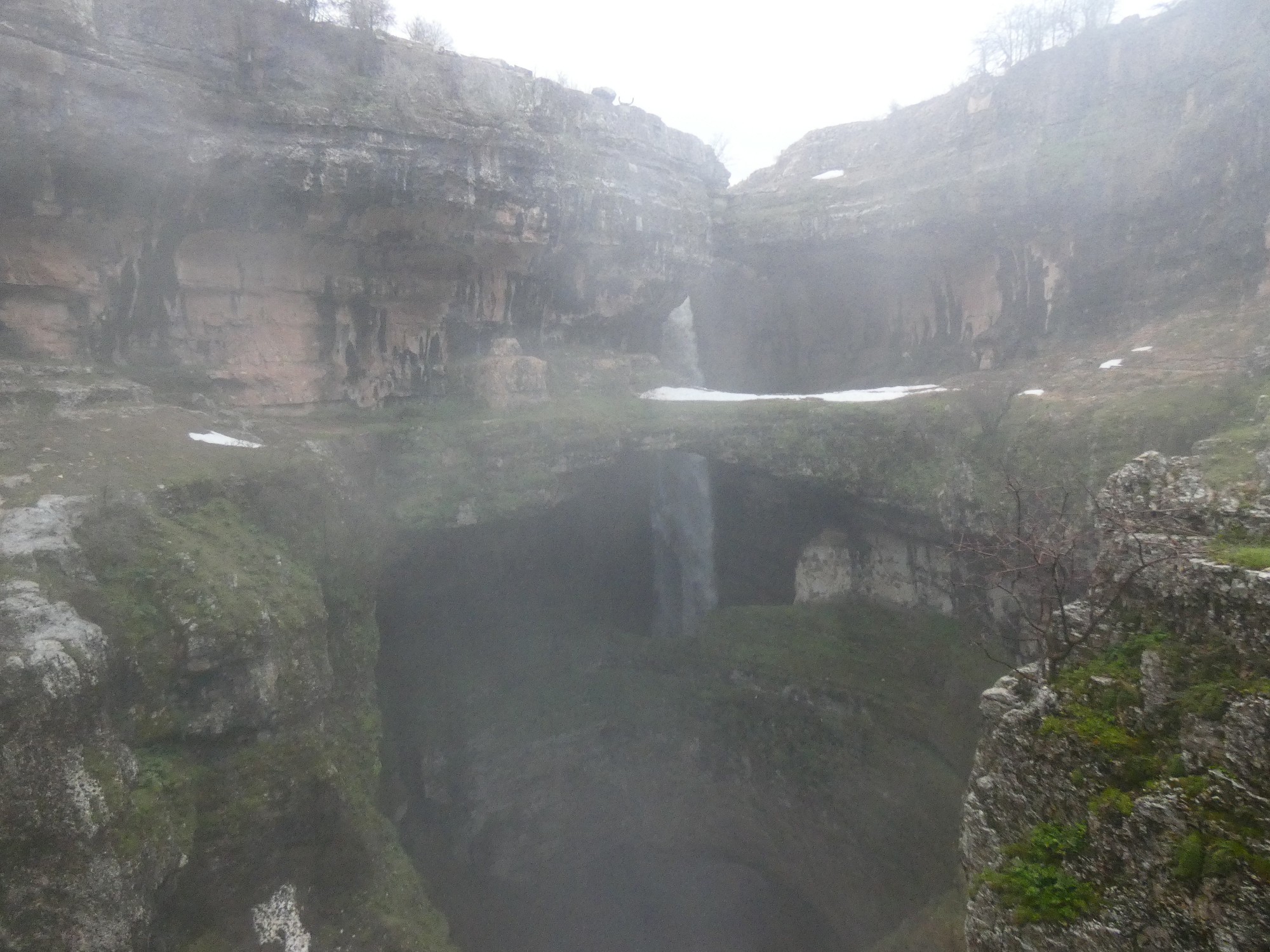 Баатара / Baatara Waterfall
