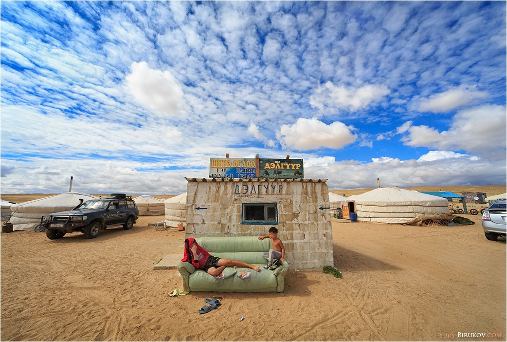 Магазин в пустыне Гоби