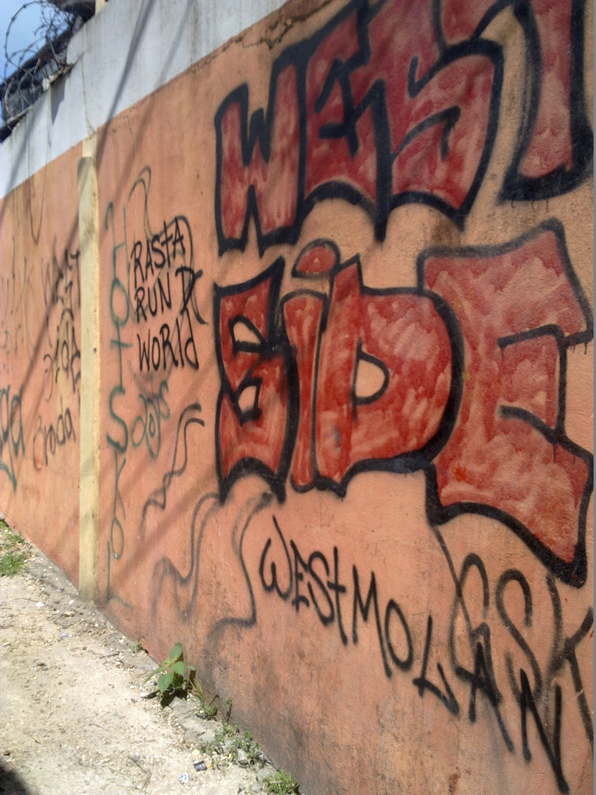 Graffiti at danger street… (Belize City)