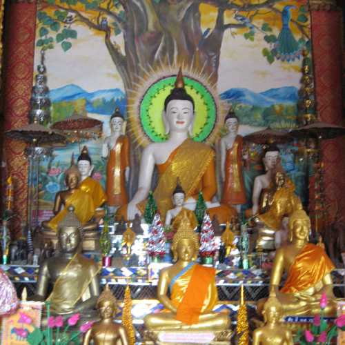 Wat Chom Khao Manilath photo