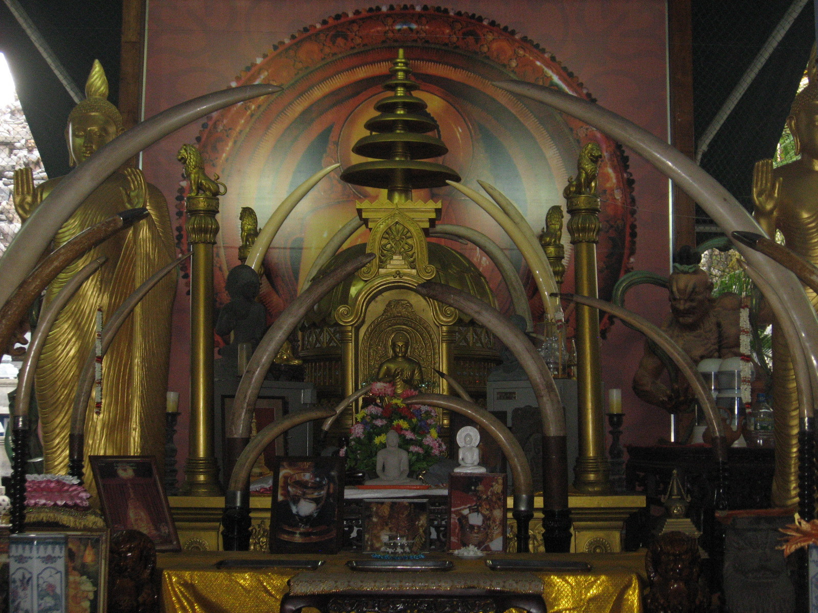 Gangaramaya Temple (Colombo, Sri Lanka)