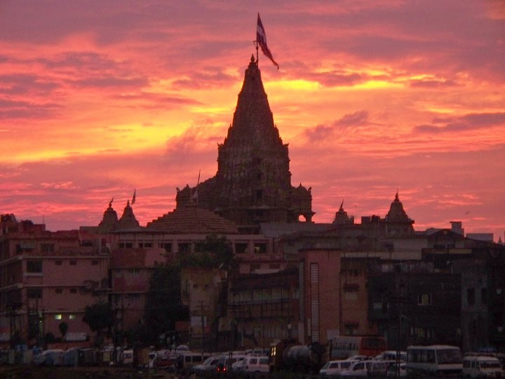 Dwarakadish Temple (sunset) / Dwaraka, India