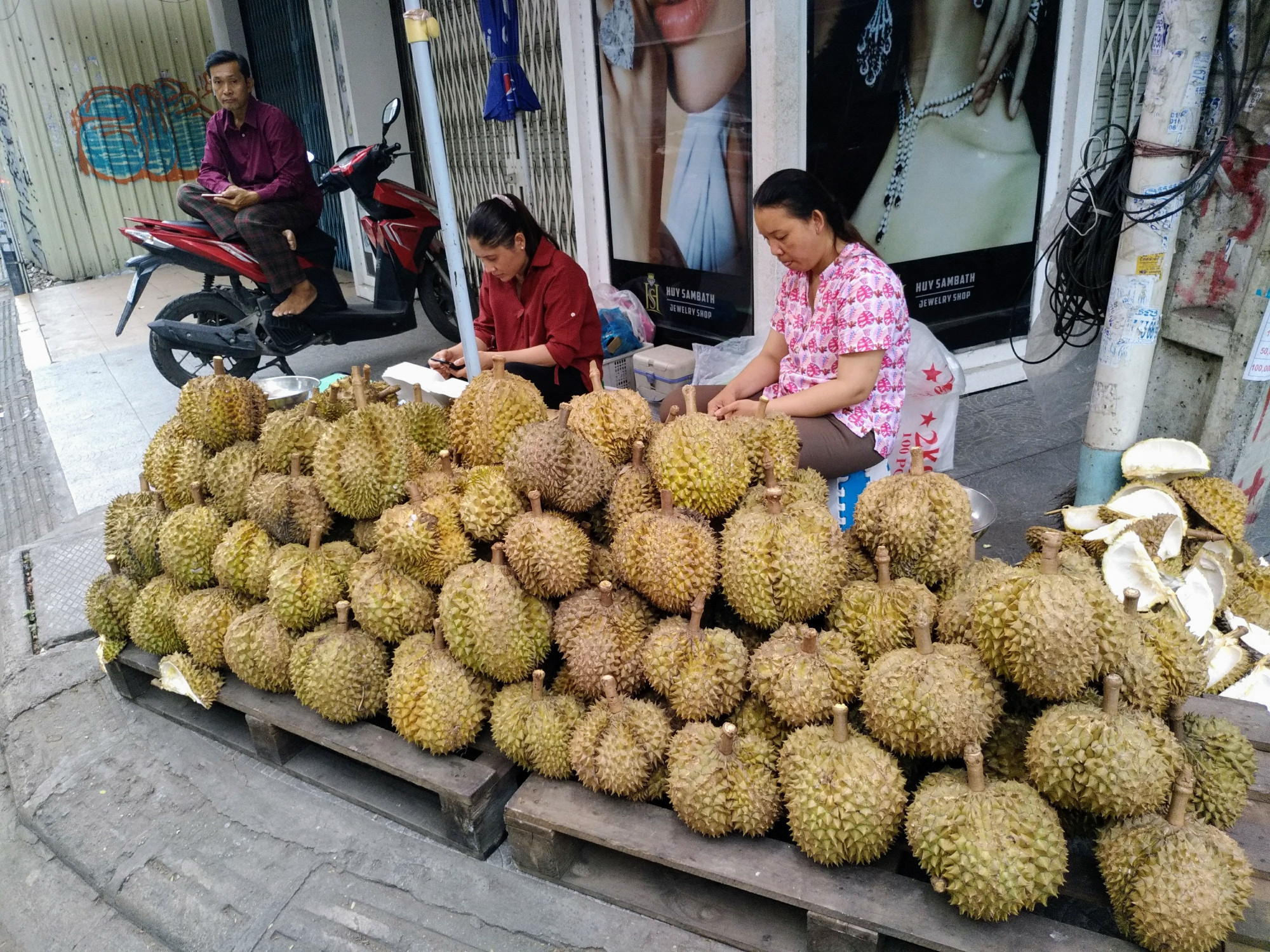 Durian / Phnom Penh, Cambodia
