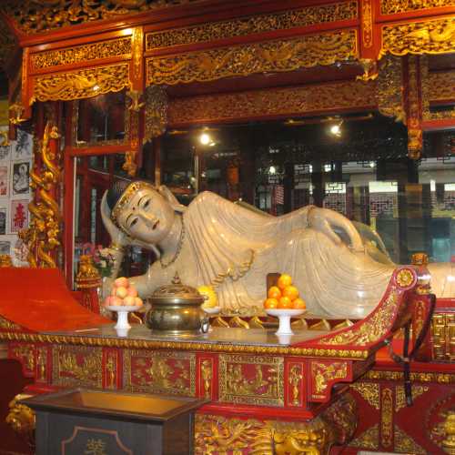 Храм нефритового Будды, Китай