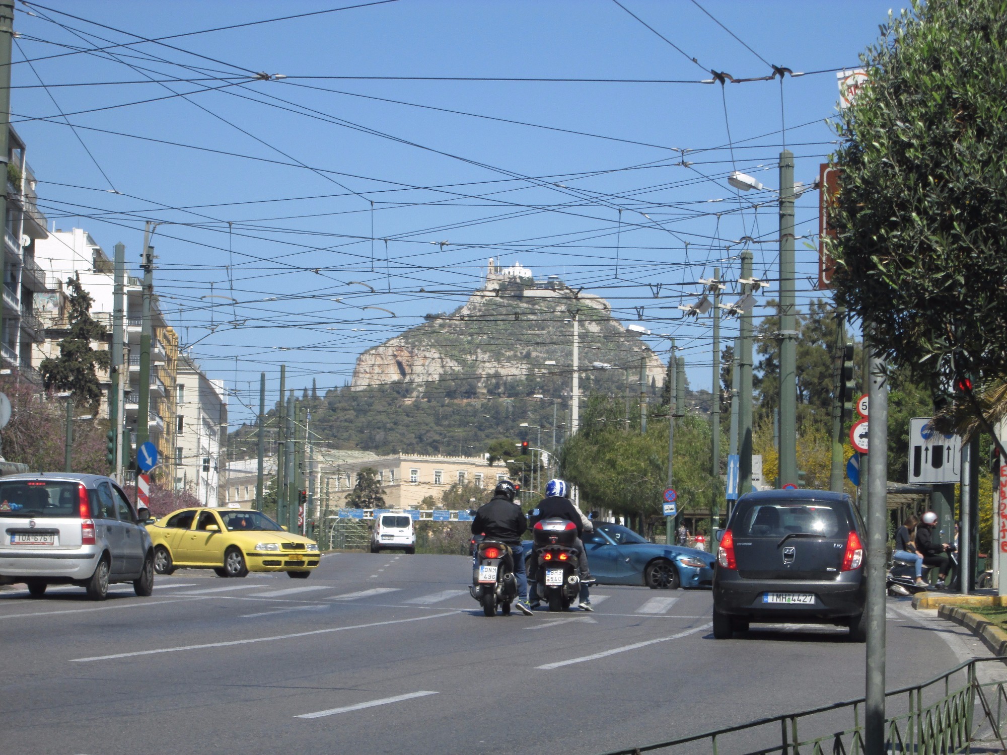 Гора Ликавитос -самая высокая точка в Афинах