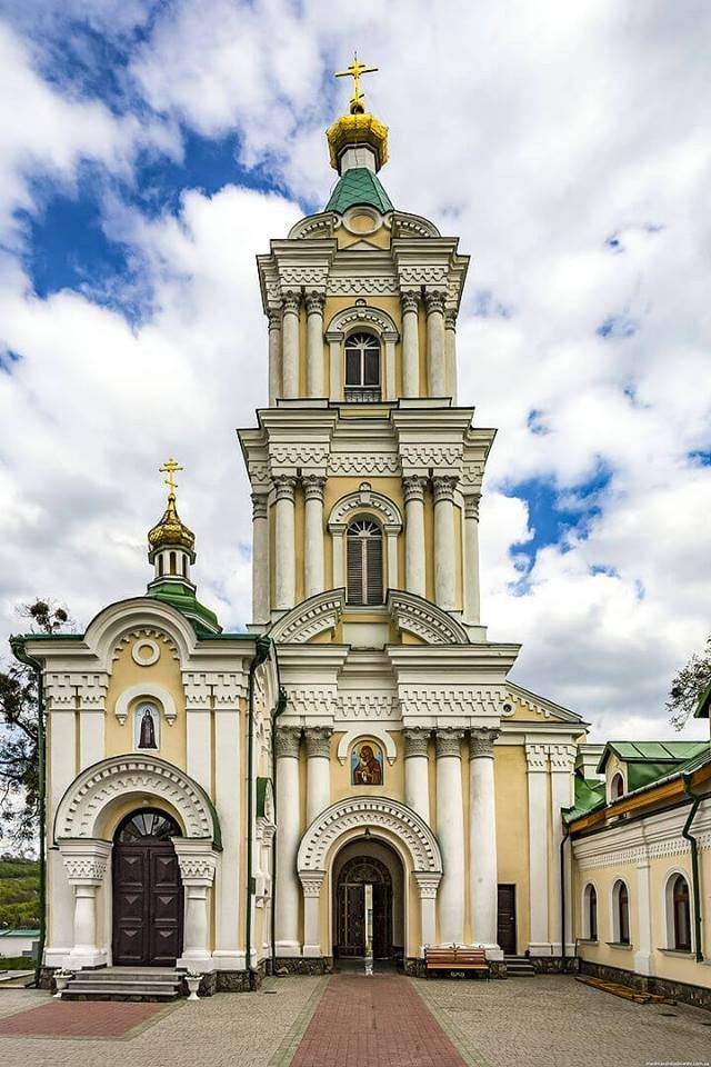 Колокольня Богоявленского Кременецкого монастыря