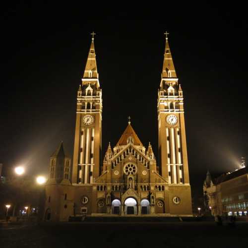 Кафедральный собор Богоматери в Сегеде, Венгрия