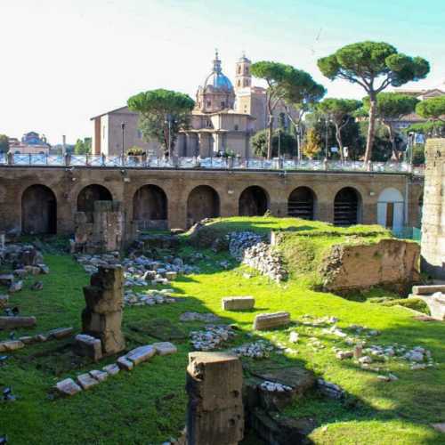 Римский форум, Италия