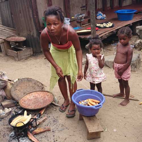 Эль-Виль, Мадагаскар