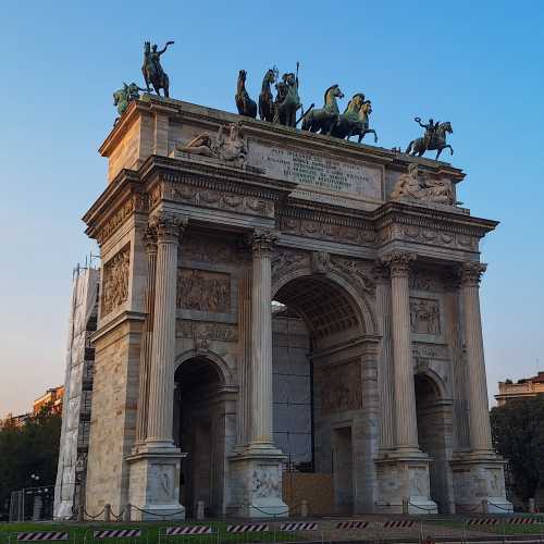 Arco della Pace, Италия