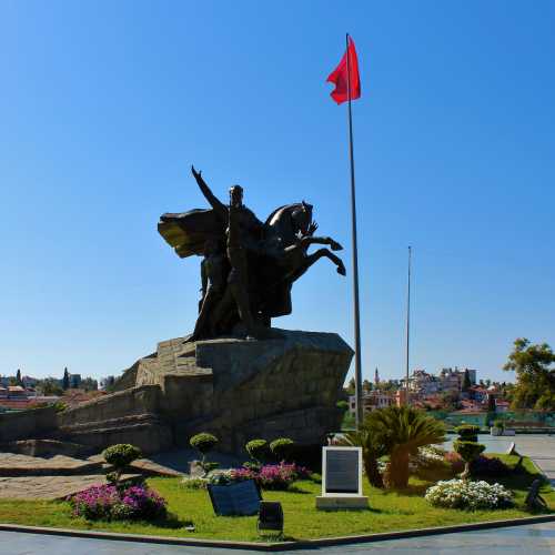 Площадь республики, Турция