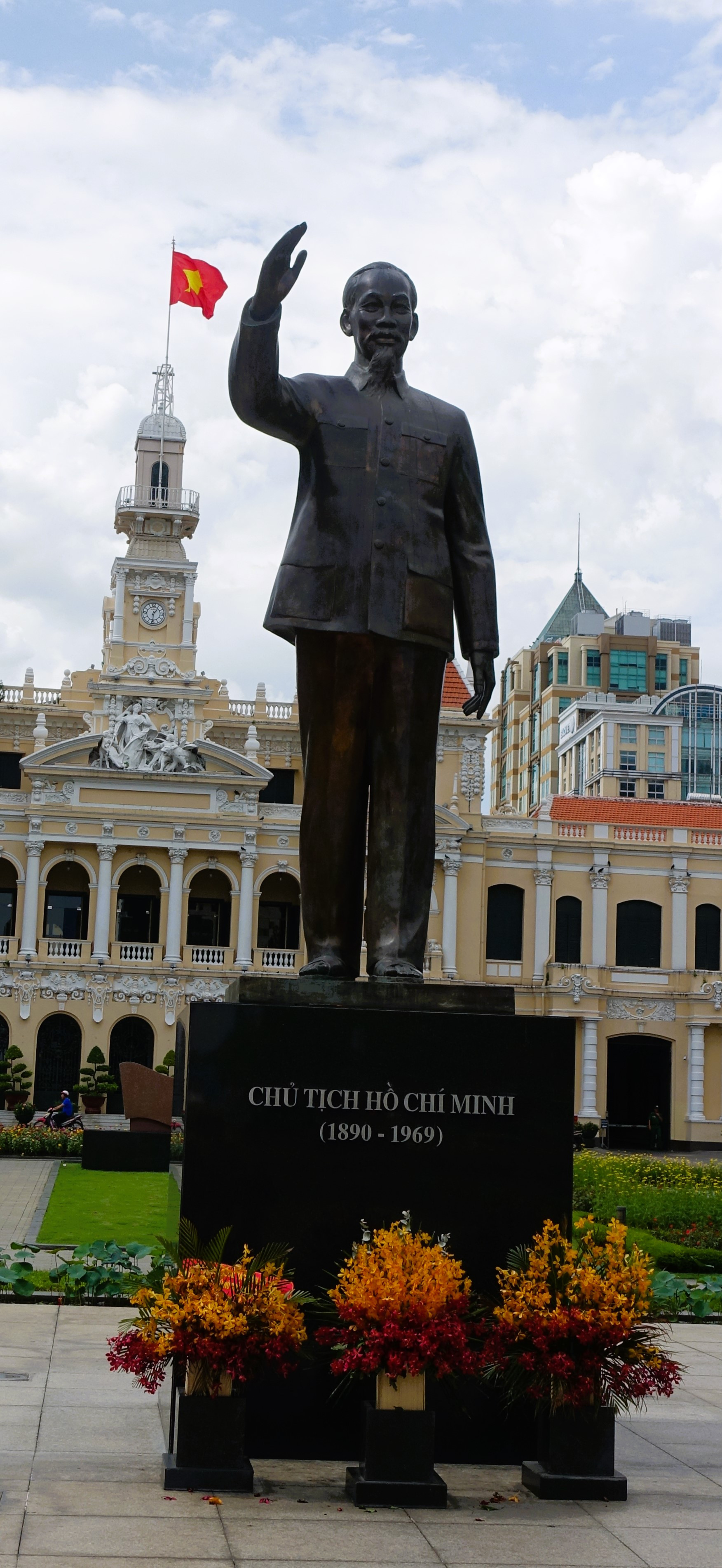 Ho Chi Minh Statue, Вьетнам