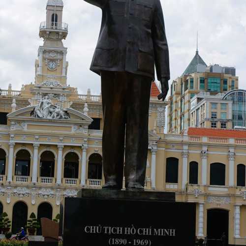 Ho Chi Minh Statue, Вьетнам