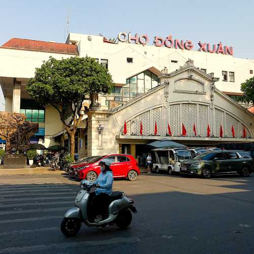 Dong Xuan Market photo