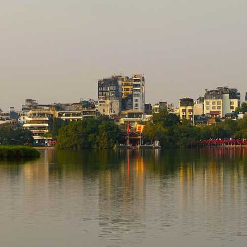 Hoan Kiem Lake, Vietnam