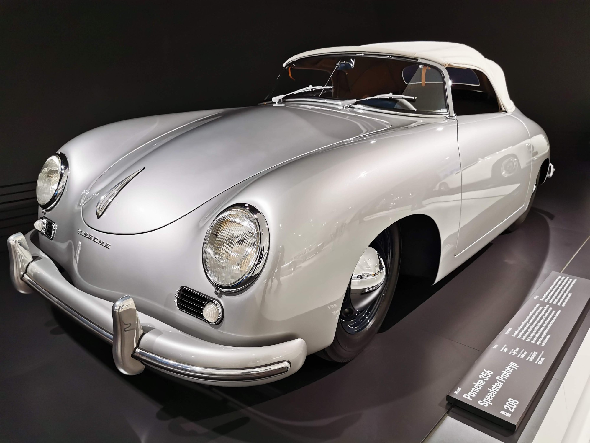 Porsche Museum — 356