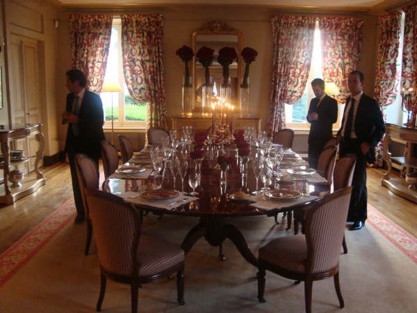 Dinner at the Château 