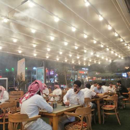 Dining in Riyadh<br/>
@pablo.rodes.food.and.glory