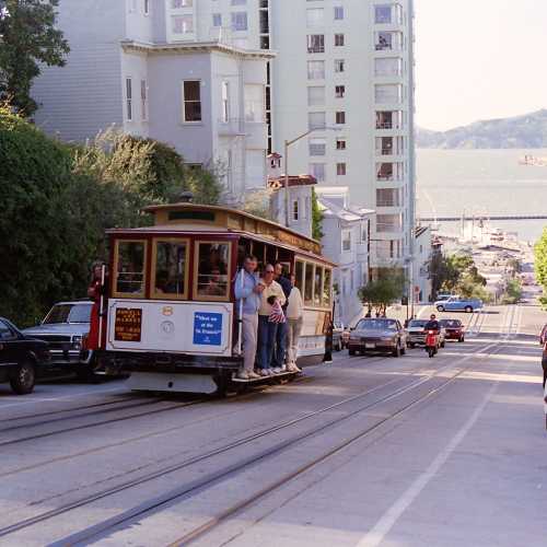 Cable car @ Hyde Street, SF, Cal